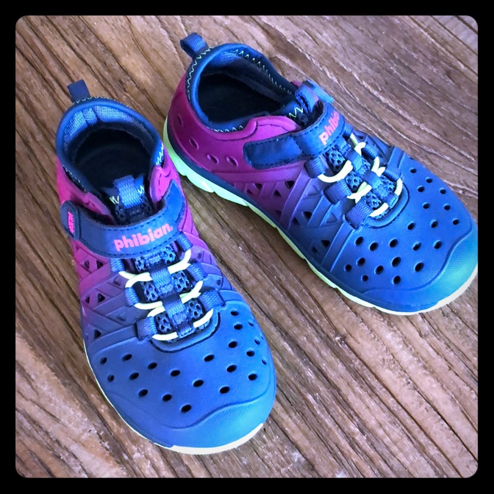 Stride Rite size 9 Phibian Wet/Dry- NEW